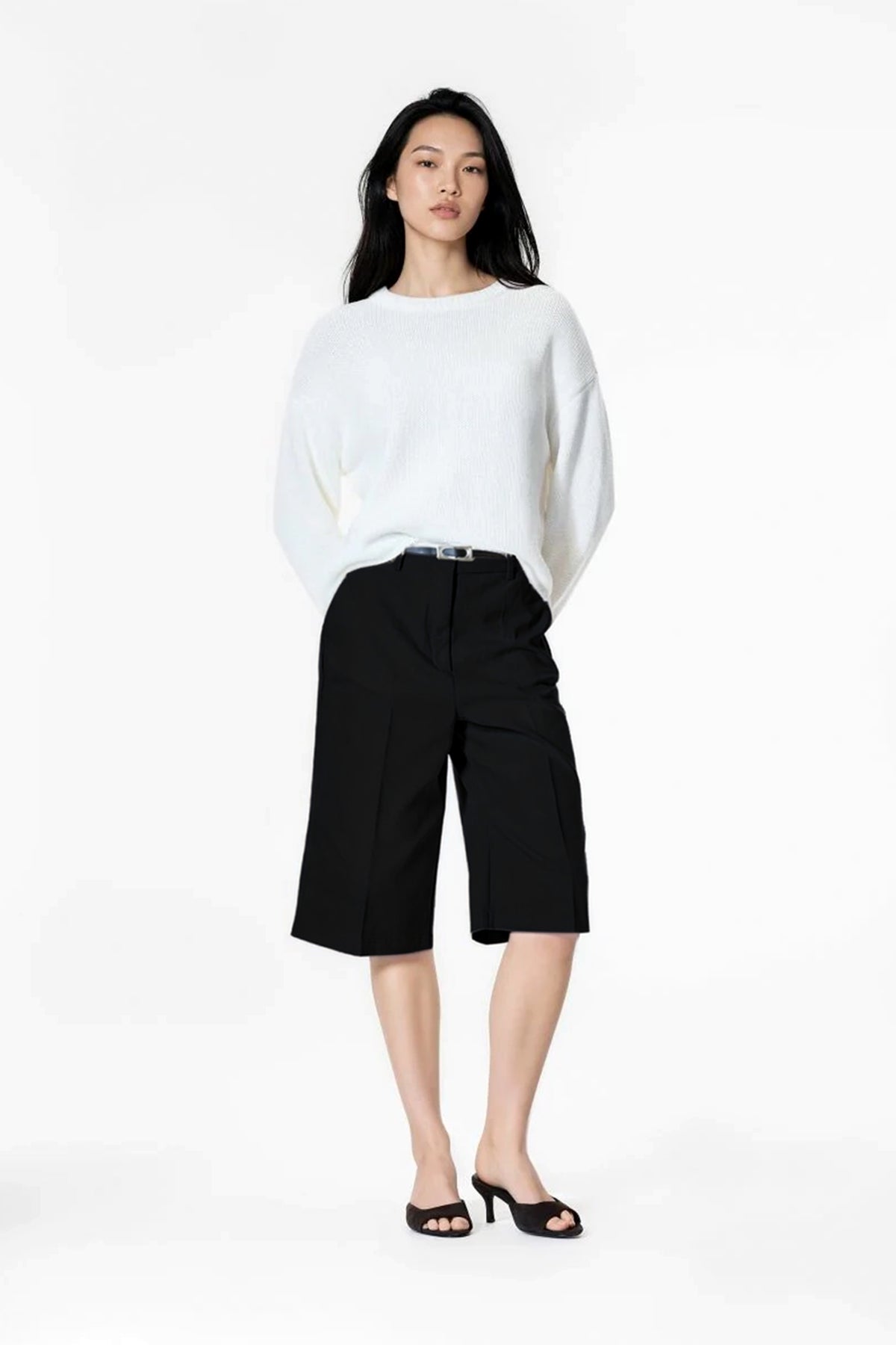 Kadın Şortolon Bermuda Kadın Şort Şehir Boy Kemerli Cepli Kumaş Barrel Wide Leg Bol Rahat Mom Fit